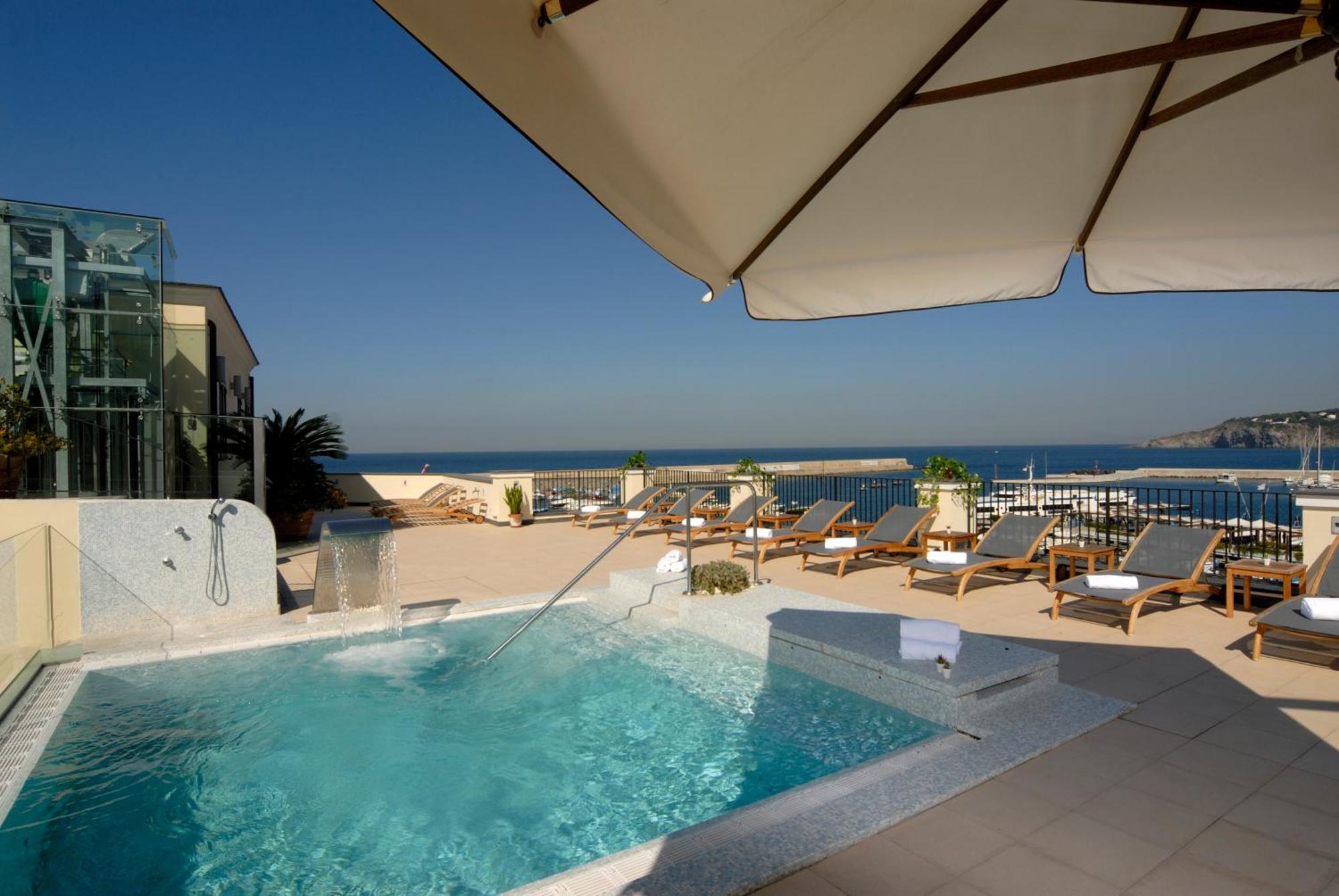Hotel Villa Carolina Forio di Ischia Eksteriør billede