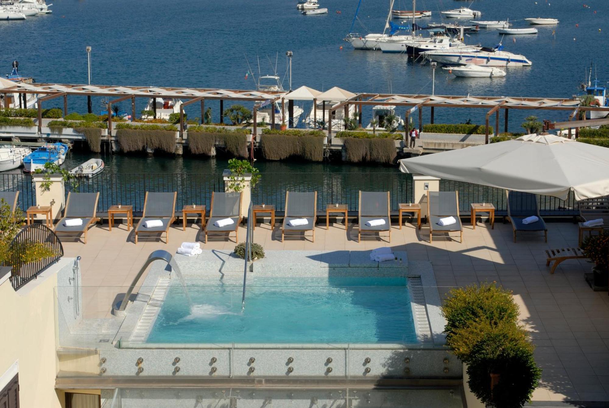 Hotel Villa Carolina Forio di Ischia Eksteriør billede